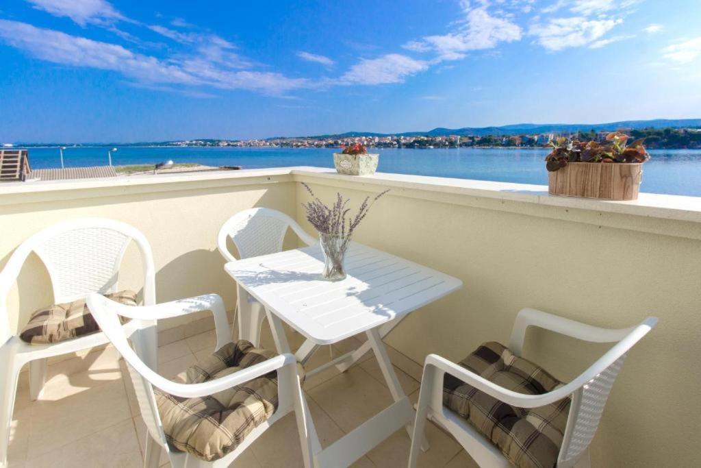 Riva 2 Apartment Krapanj Exterior foto