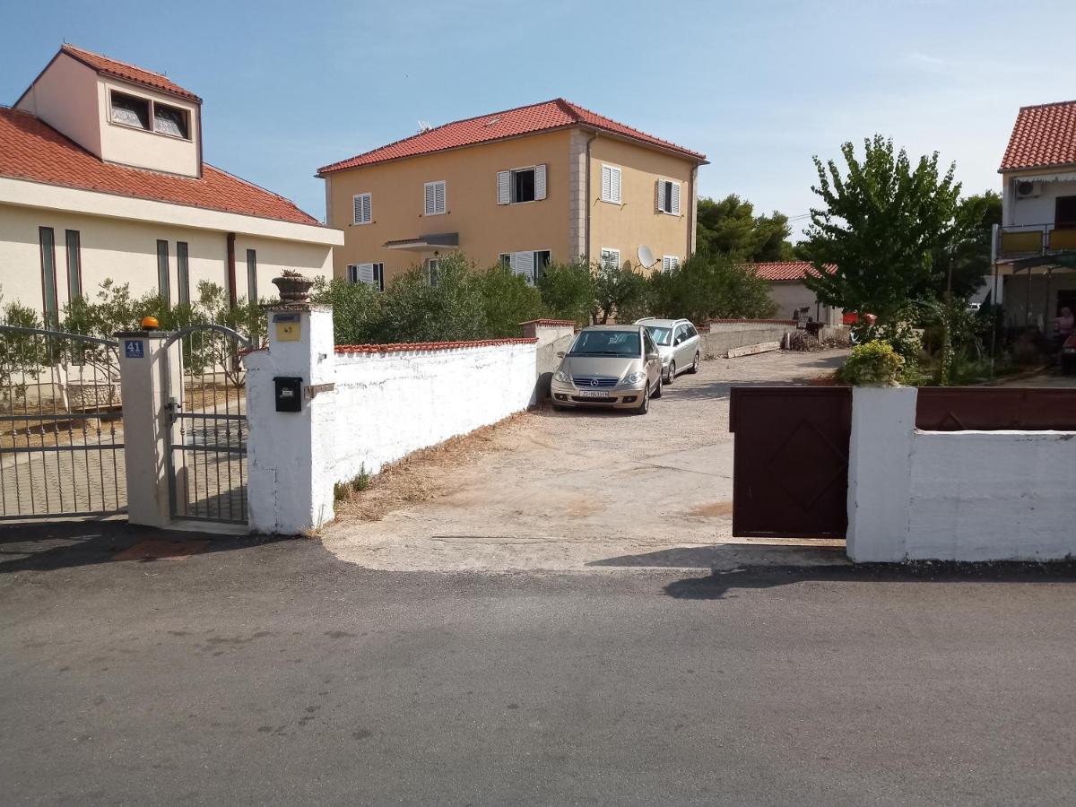 Riva 2 Apartment Krapanj Exterior foto
