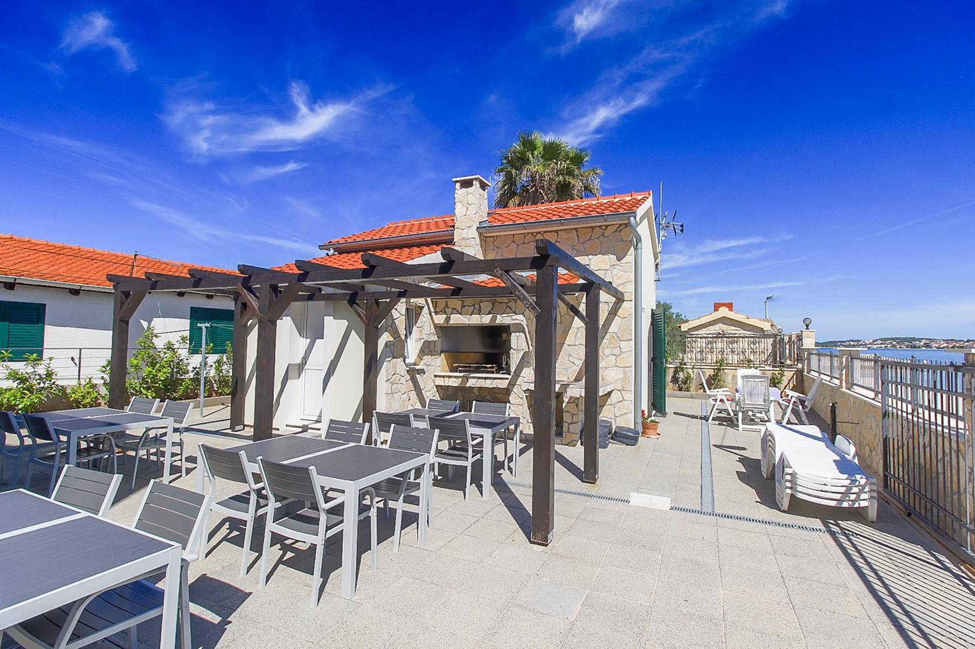 Riva 2 Apartment Krapanj Exterior foto